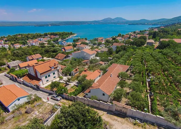 Kursar Casa vacanze Raslina